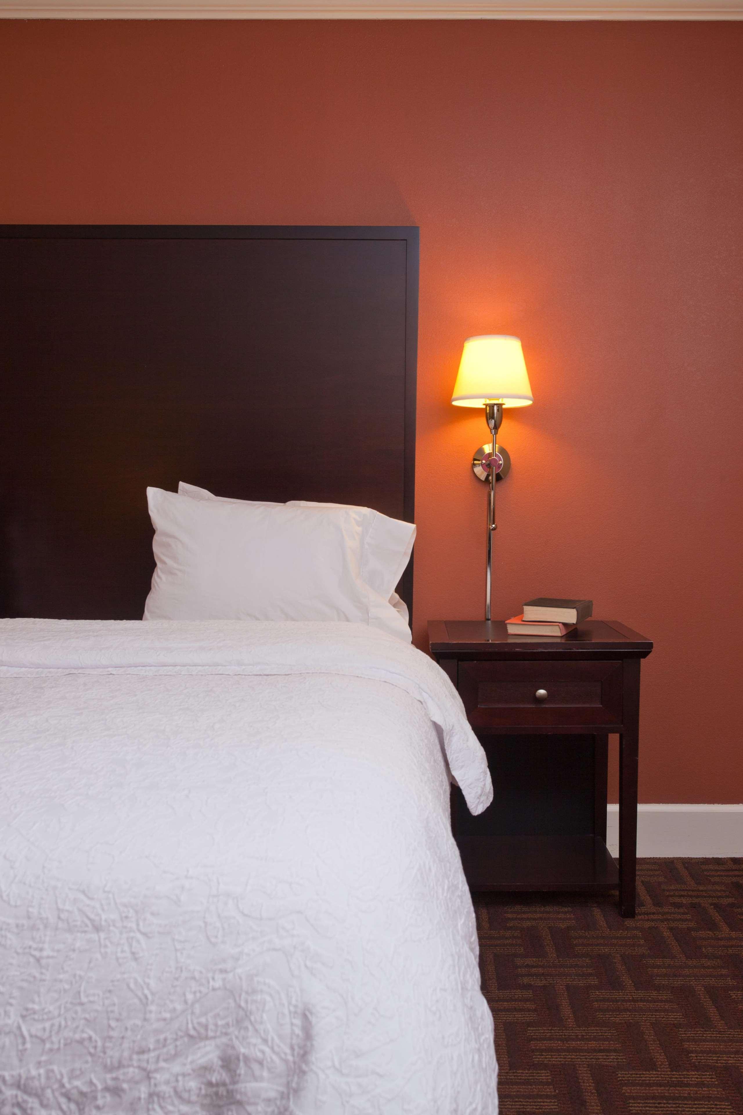 Hampton Inn & Suites Stamford Extérieur photo