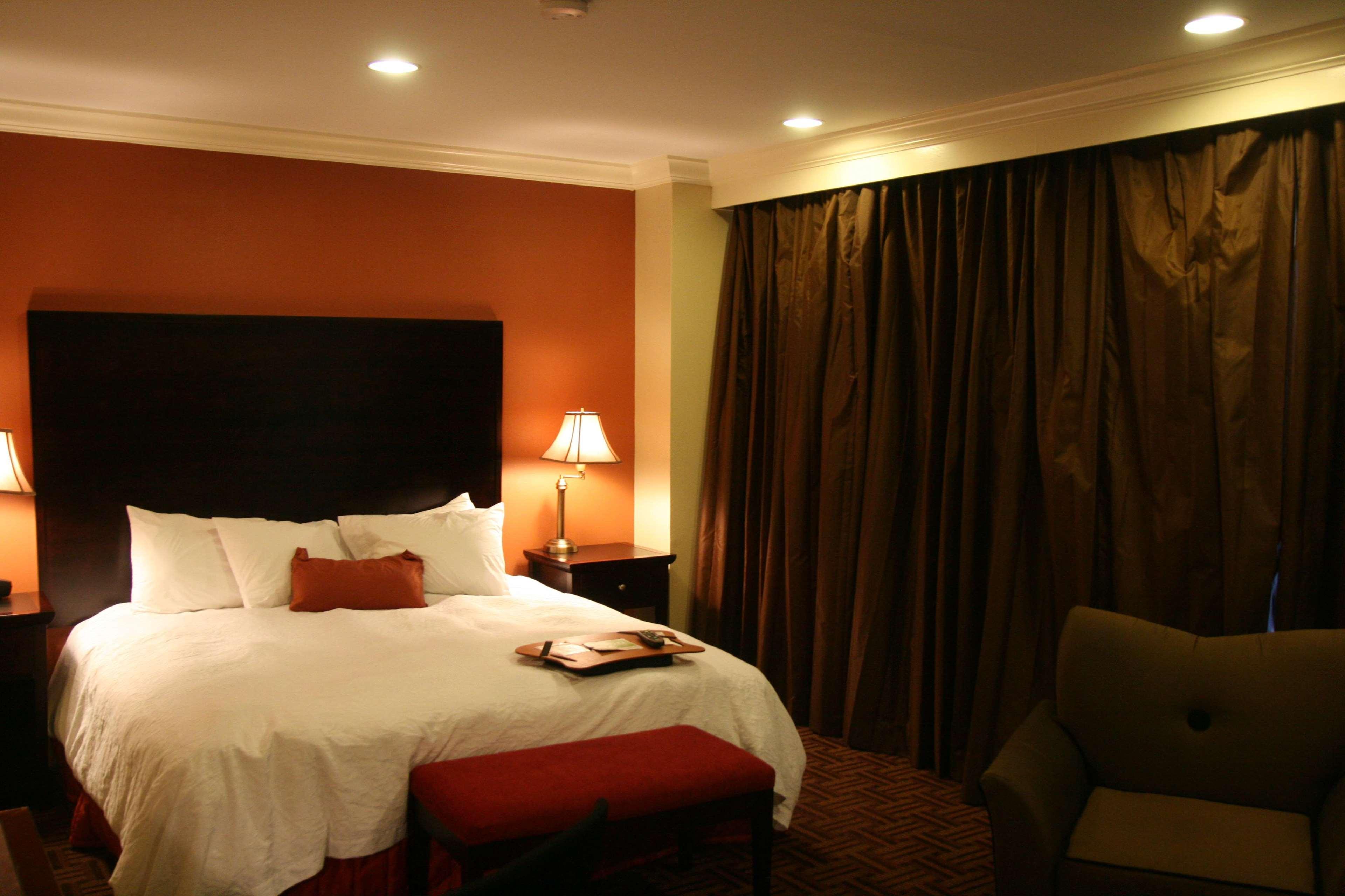 Hampton Inn & Suites Stamford Extérieur photo