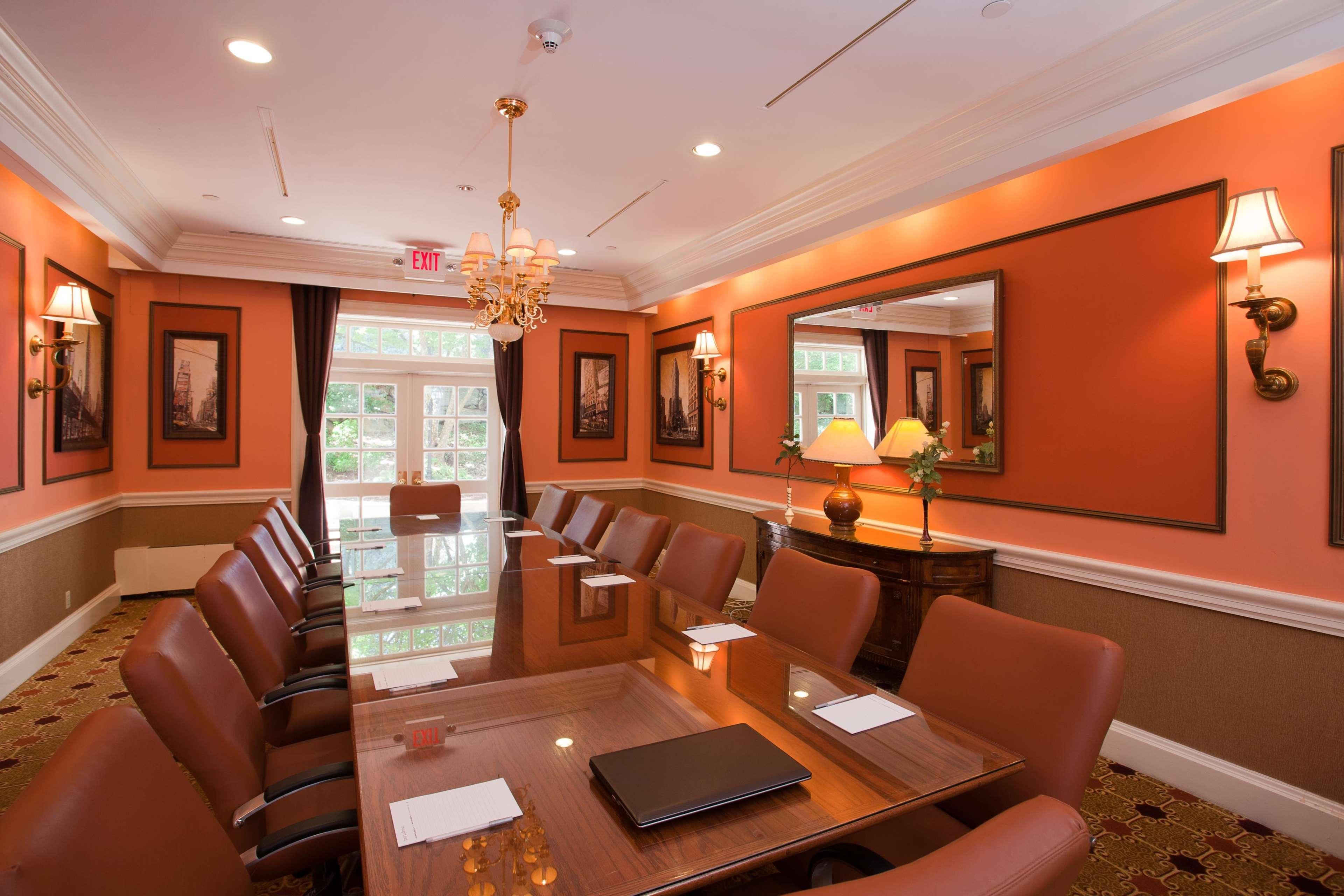Hampton Inn & Suites Stamford Extérieur photo