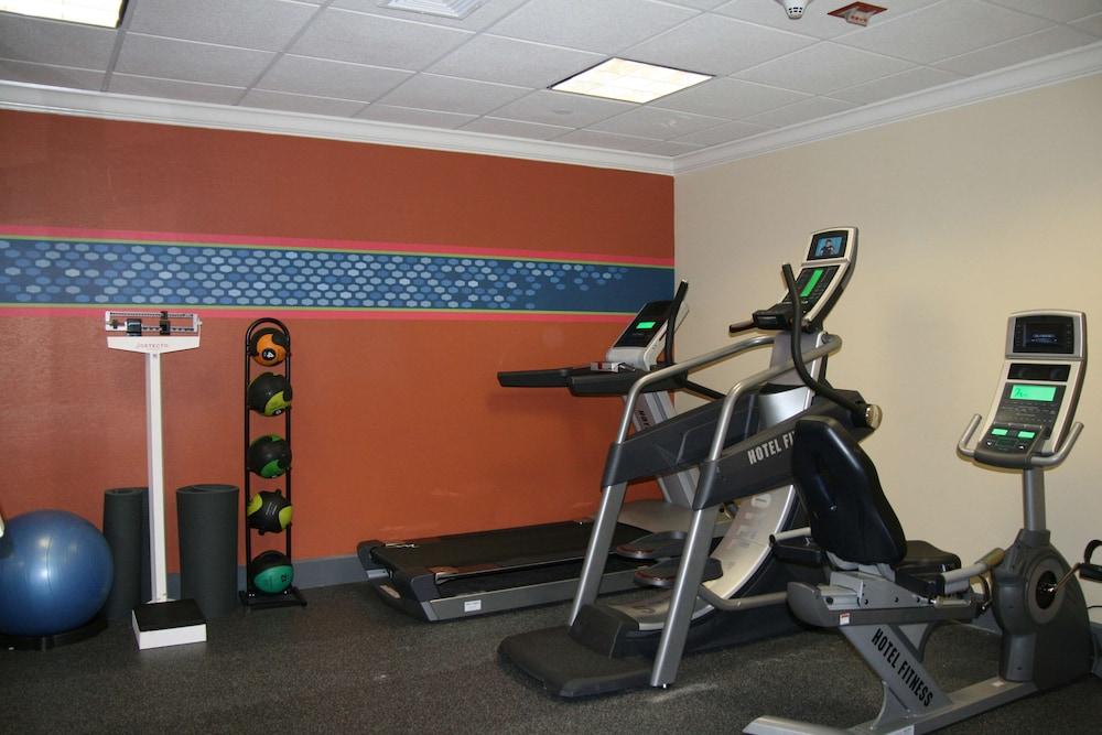 Hampton Inn & Suites Stamford Extérieur photo