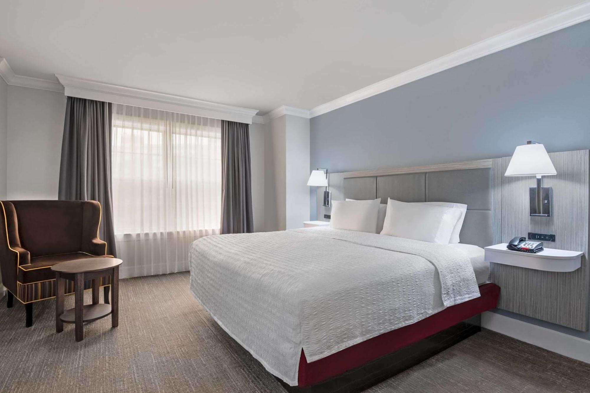 Hampton Inn & Suites Stamford Extérieur photo