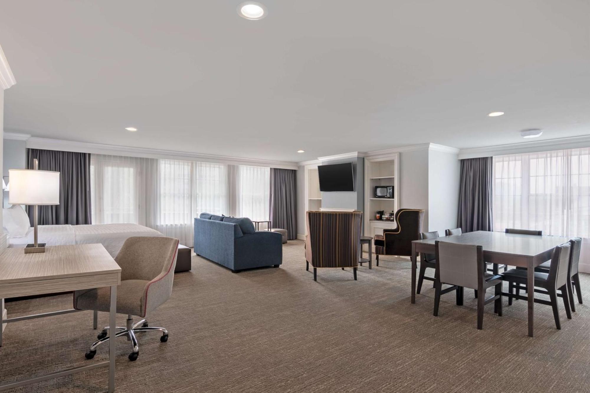 Hampton Inn & Suites Stamford Extérieur photo