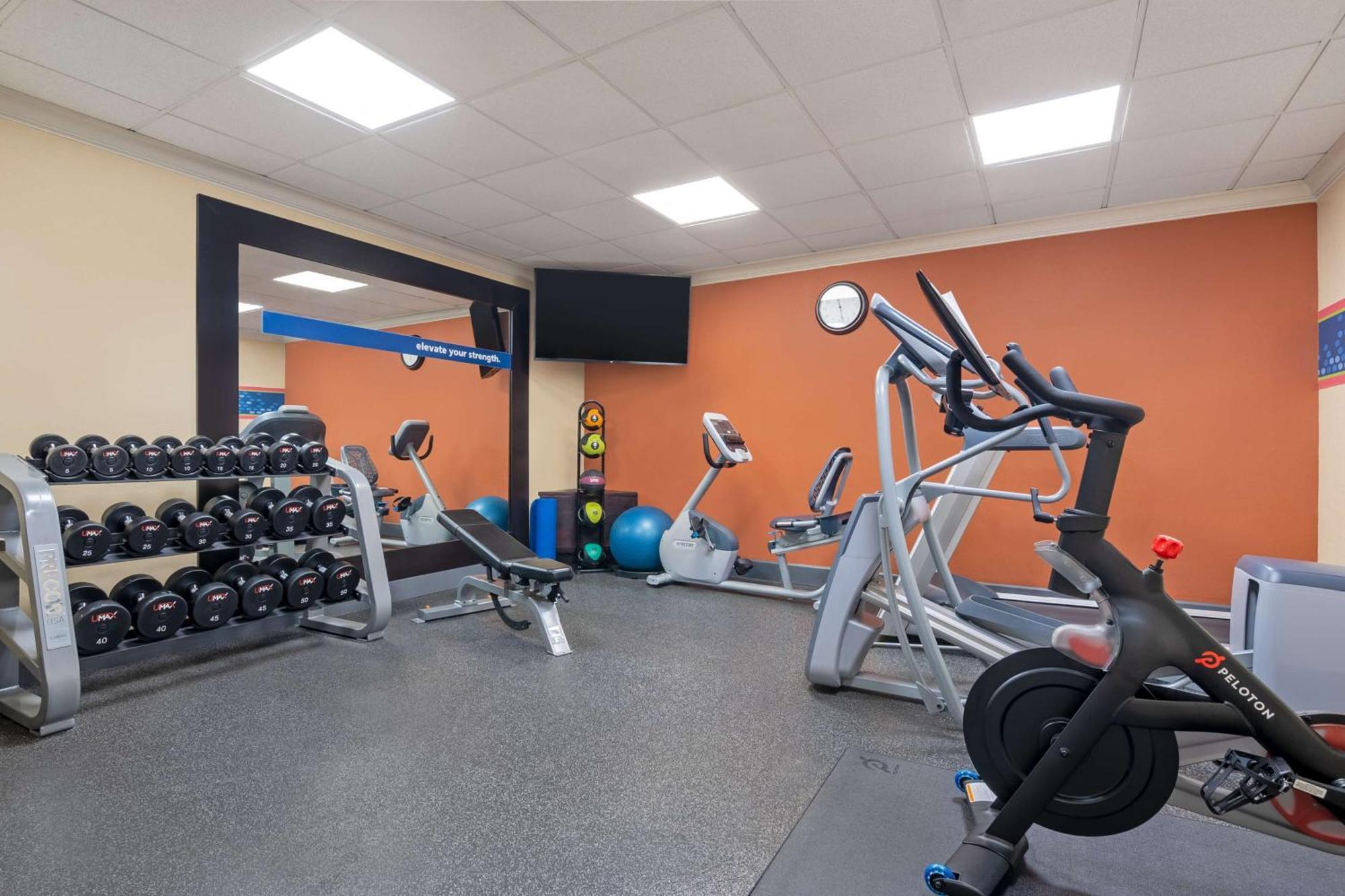 Hampton Inn & Suites Stamford Extérieur photo